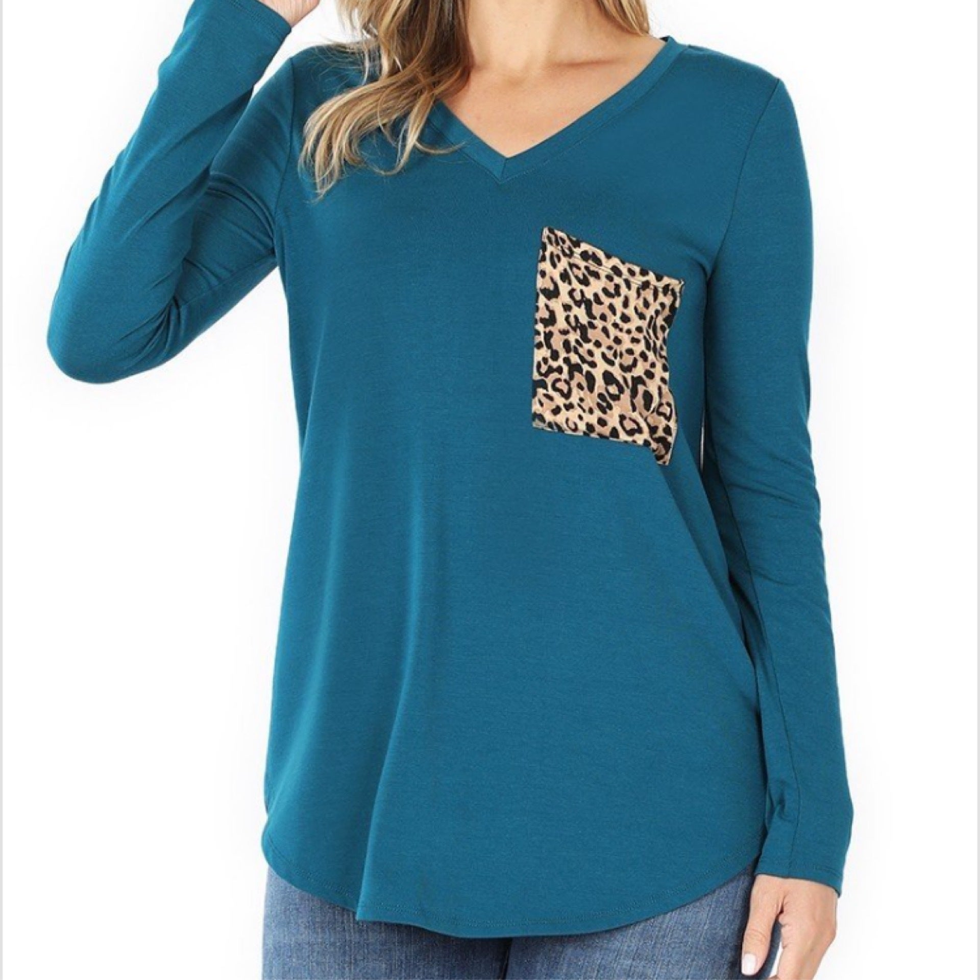 Zenana Womens Long Sleeve with Leopard Print Pocket V-Neck Top